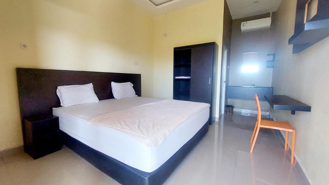 Sasando Residence Kupang Kupang  Buitenkant foto