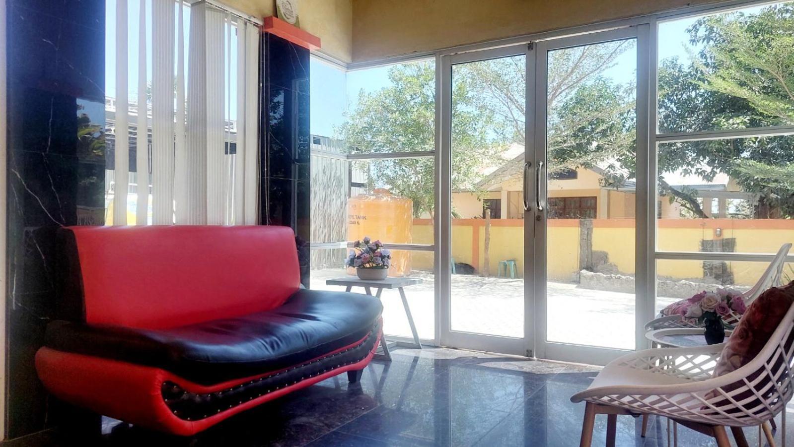 Sasando Residence Kupang Kupang  Buitenkant foto